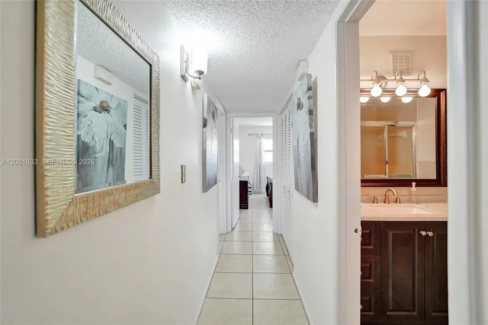 5300 Washington St #V308 Hollywood, FL 33021