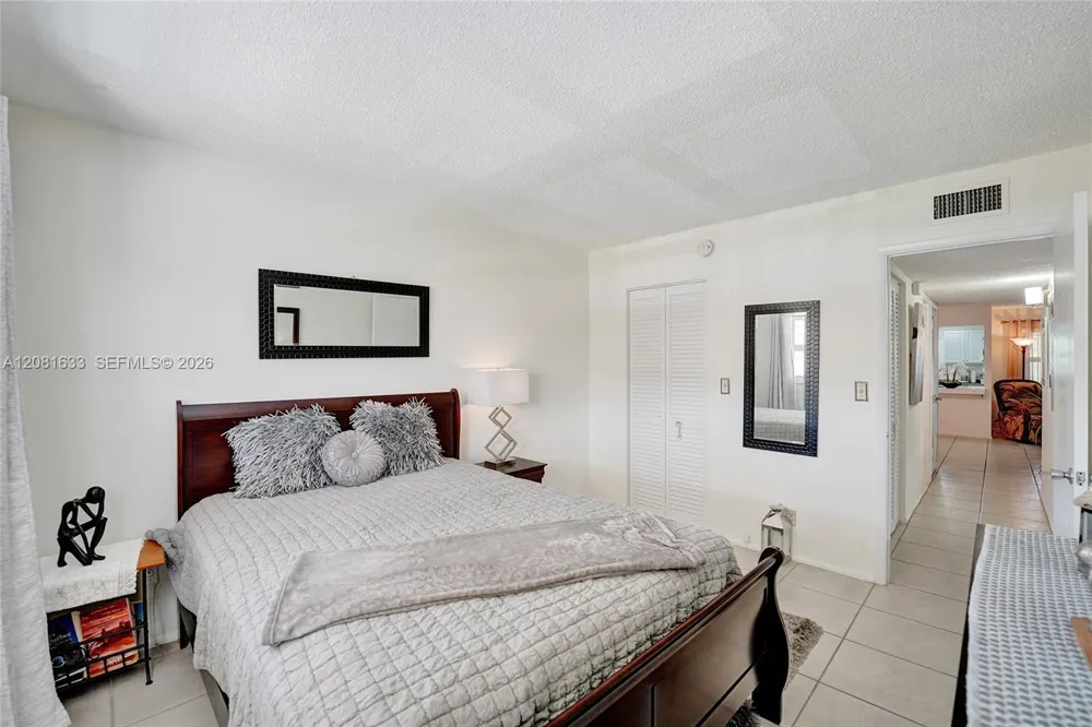 5300 Washington St #V308 Hollywood, FL 33021