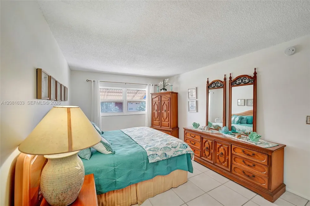 5300 Washington St #V308 Hollywood, FL 33021
