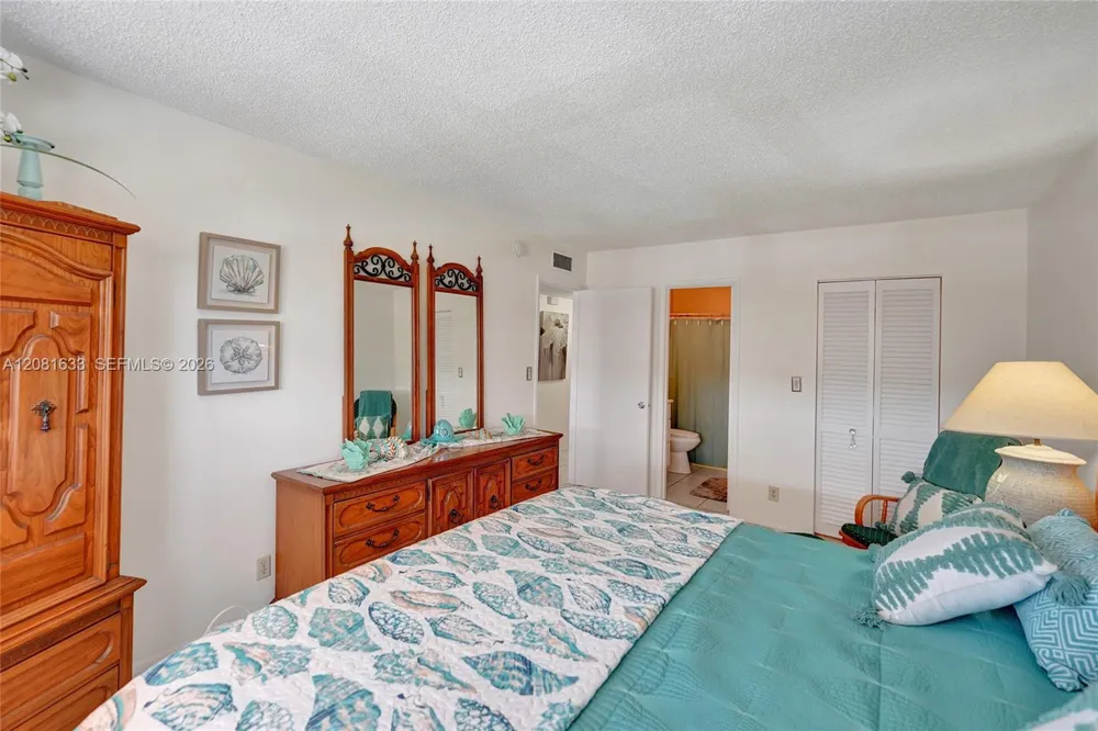 5300 Washington St #V308 Hollywood, FL 33021