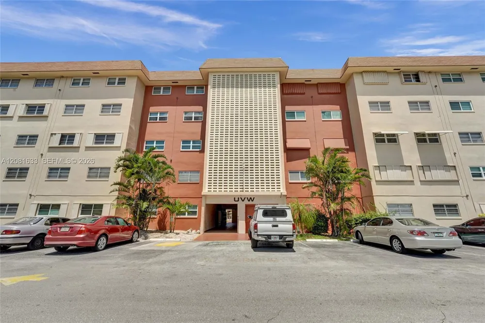 5300 Washington St #V308 Hollywood, FL 33021