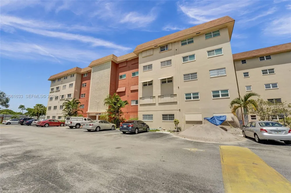 5300 Washington St #V308 Hollywood, FL 33021