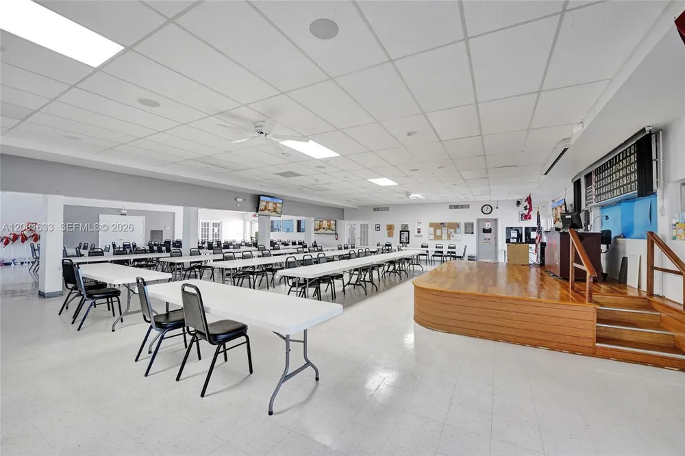 5300 Washington St #V308 Hollywood, FL 33021