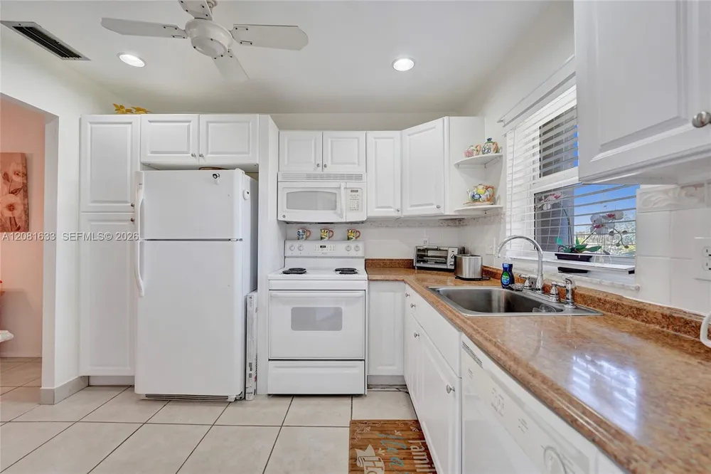 5300 Washington St #V308 Hollywood, FL 33021