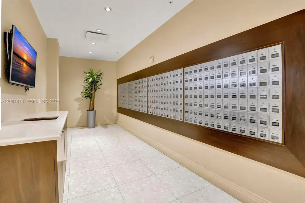 3801 S Ocean Dr #8A Hollywood, FL 33019