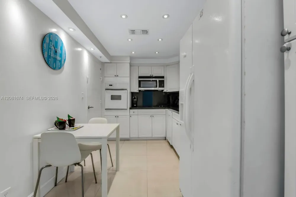 3801 S Ocean Dr #8A Hollywood, FL 33019