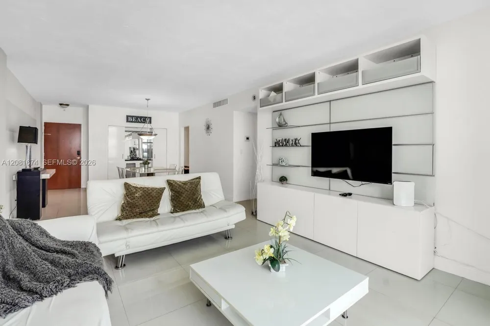 3801 S Ocean Dr #8A Hollywood, FL 33019
