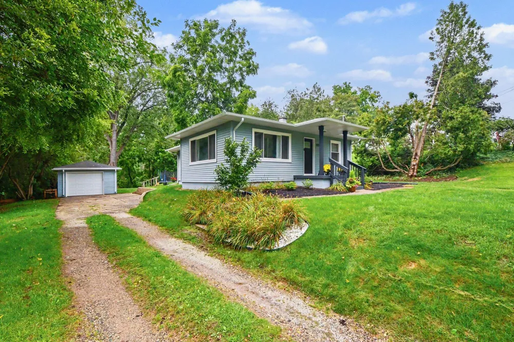 4833 Wakefield Avenue NE Plainfield Charter Township, MI 49321