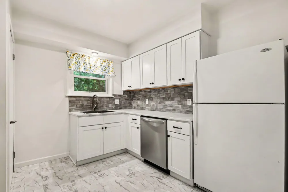 4833 Wakefield Avenue NE Plainfield Charter Township, MI 49321