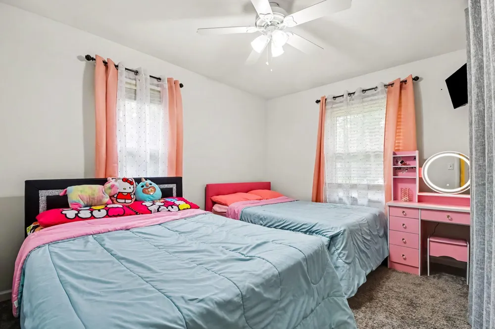 4833 Wakefield Avenue NE Plainfield Charter Township, MI 49321