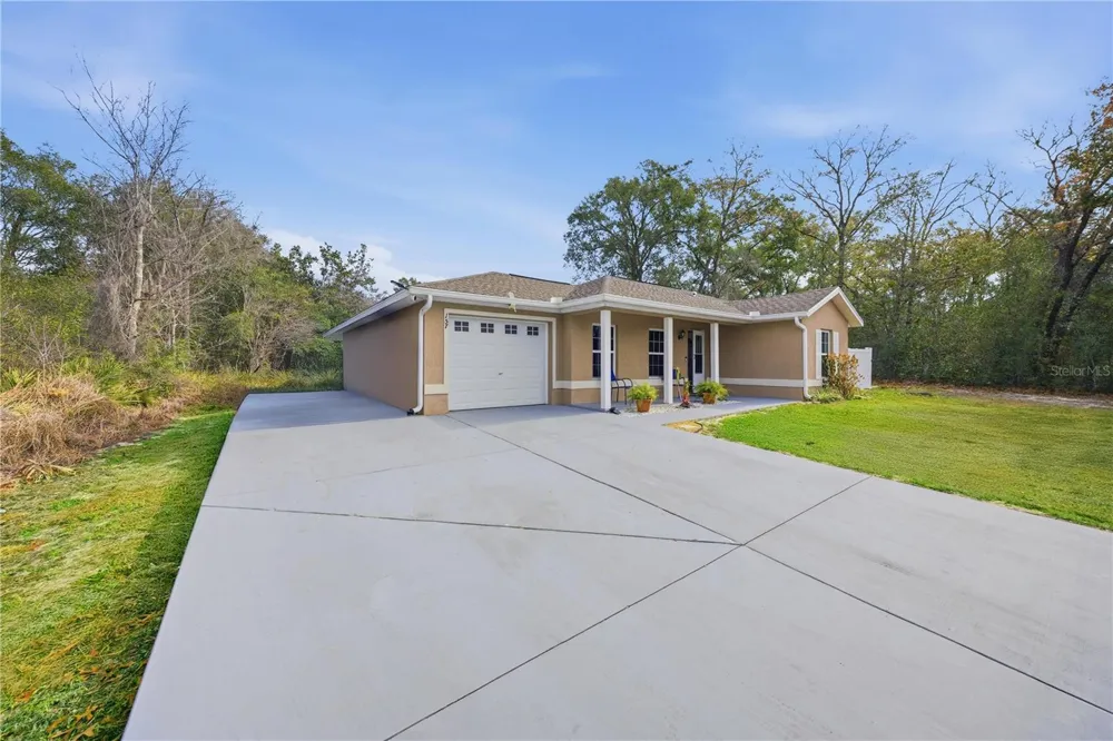 157 SPRUCE ROAD ocala, FL 34472