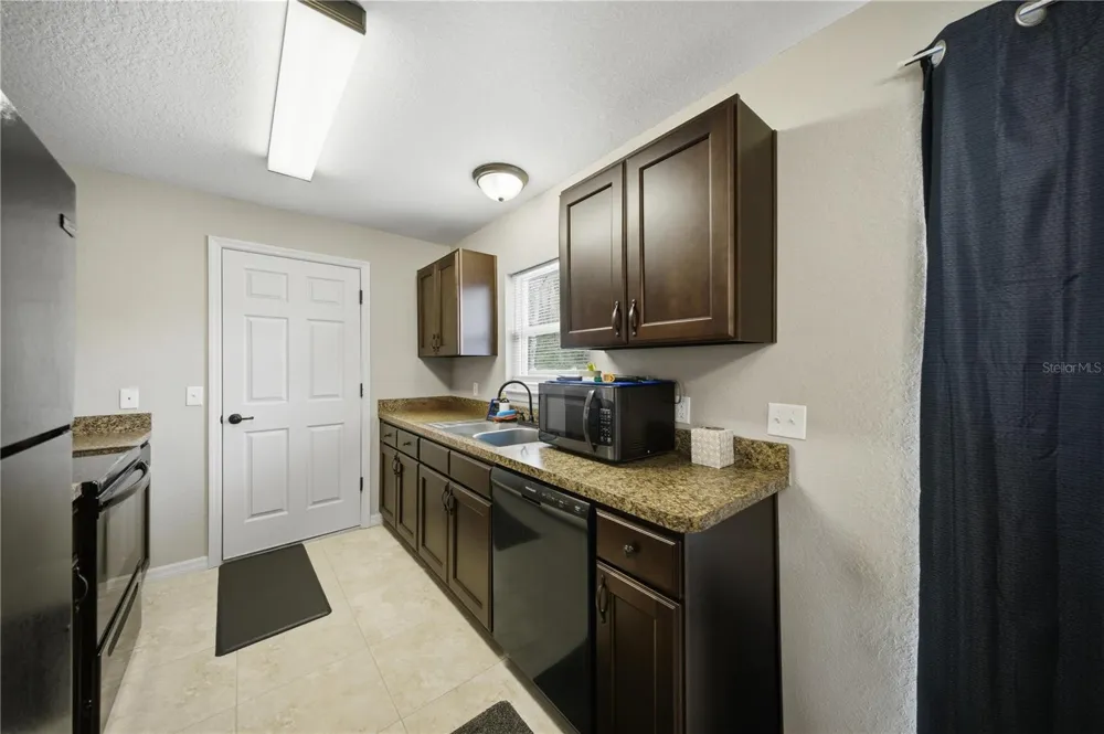157 SPRUCE ROAD ocala, FL 34472