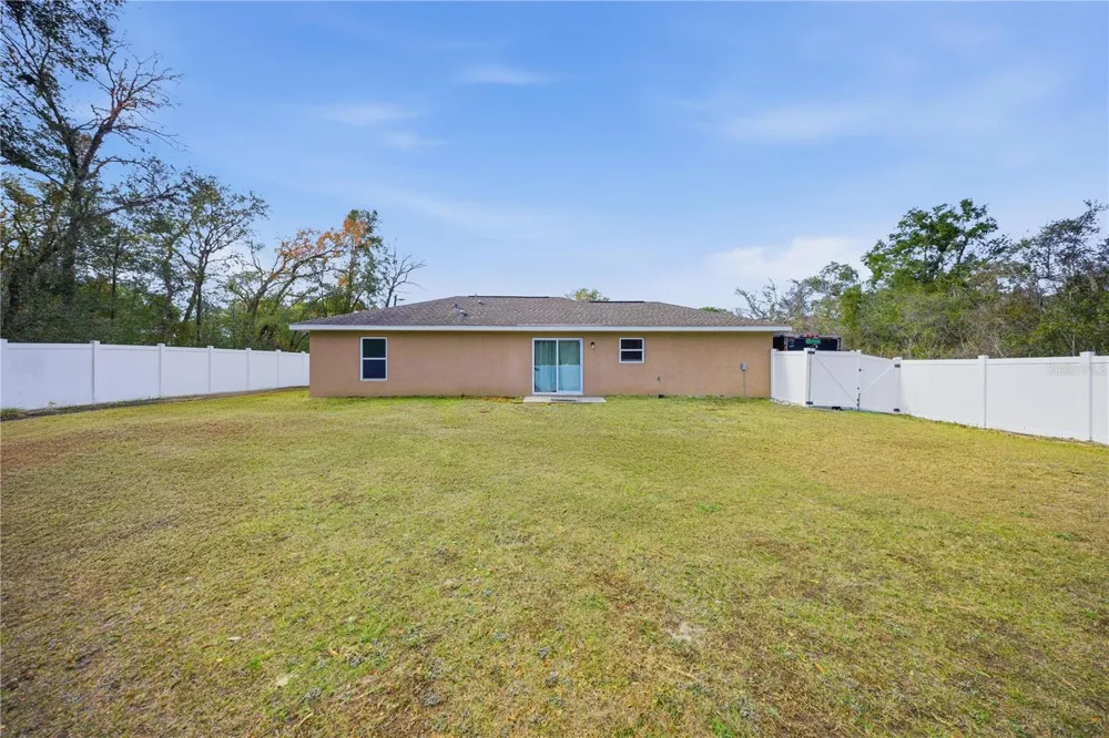 157 SPRUCE ROAD ocala, FL 34472