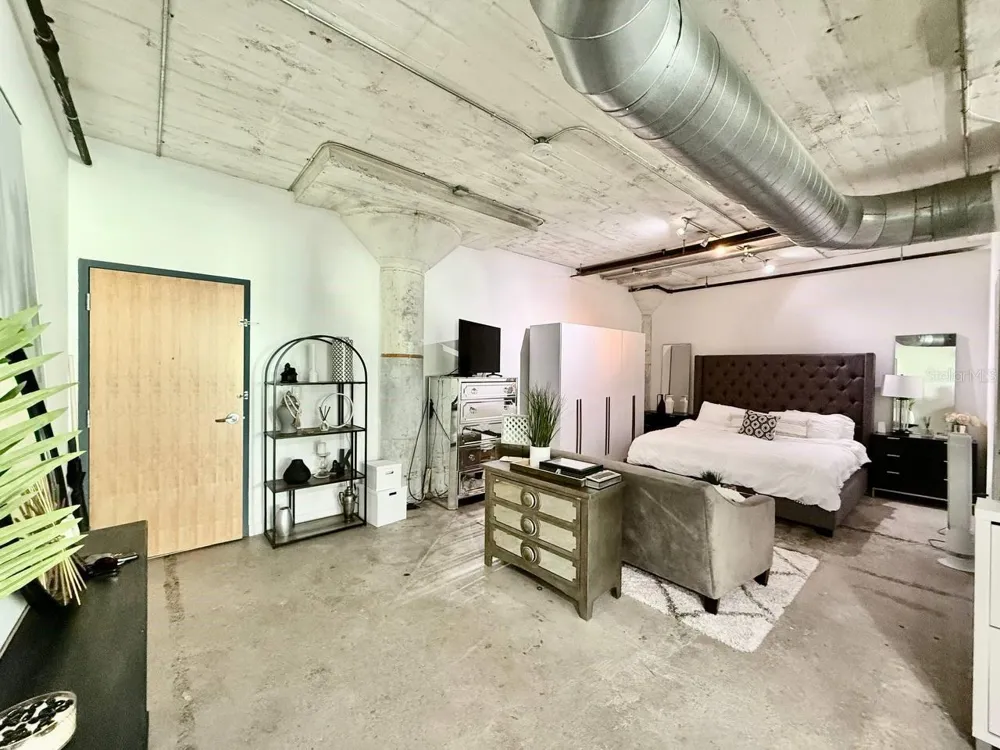 101 12TH STREET #305 Tampa, FL 33602