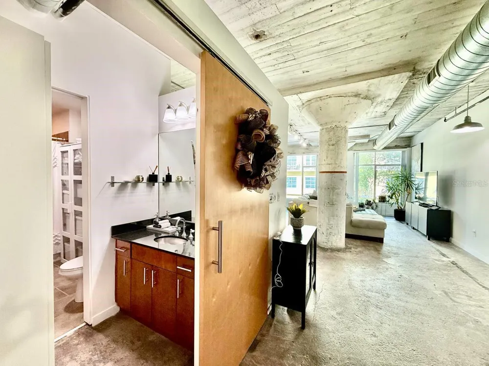 101 12TH STREET #305 Tampa, FL 33602