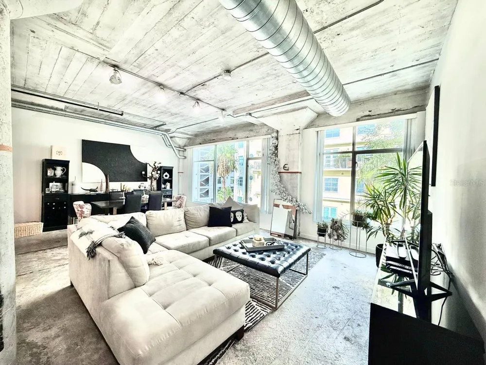 101 12TH STREET #305 Tampa, FL 33602