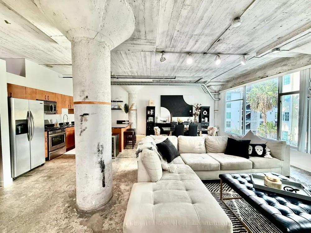101 12TH STREET #305 Tampa, FL 33602