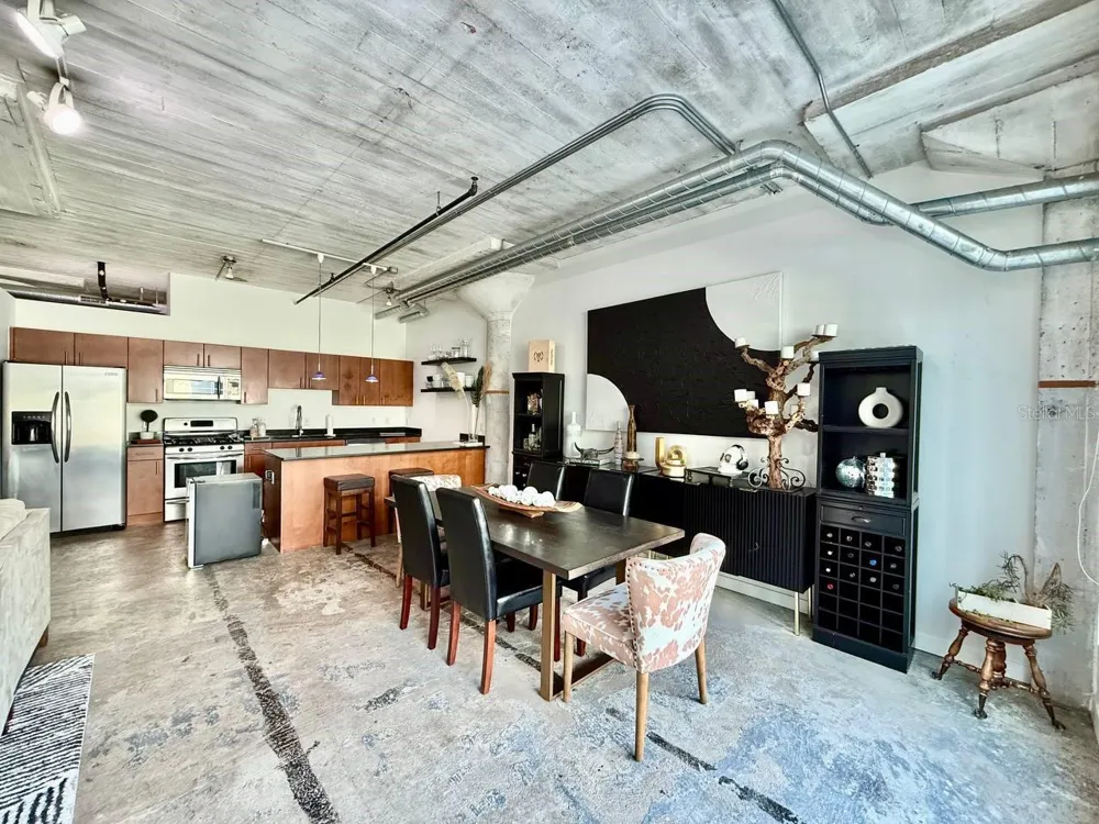 101 12TH STREET #305 Tampa, FL 33602