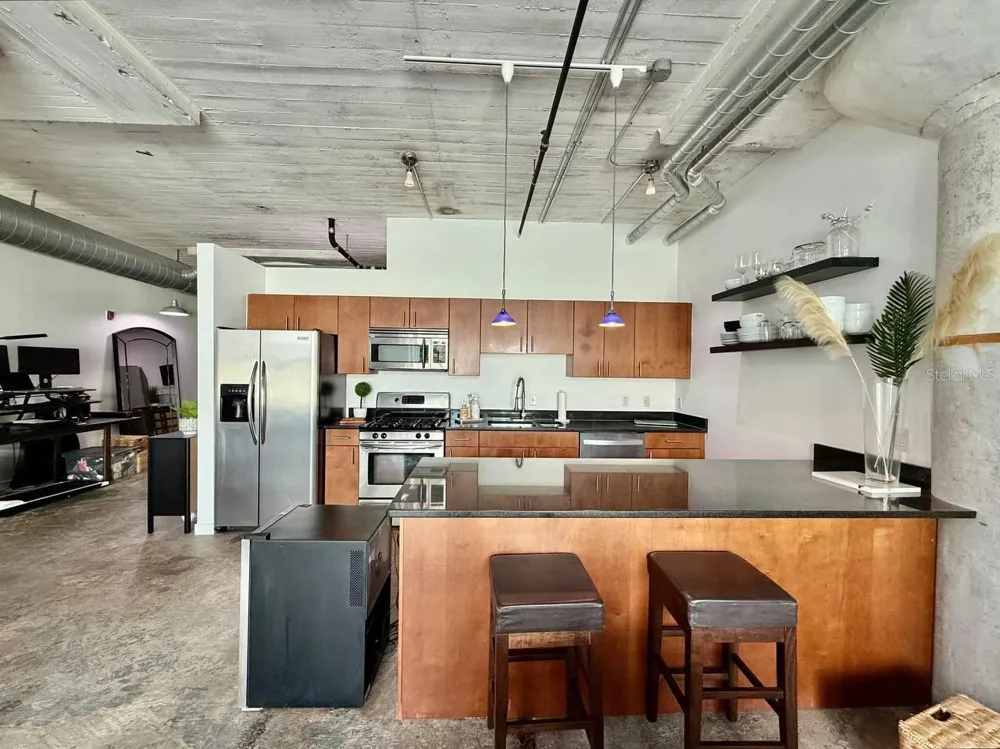 101 12TH STREET #305 Tampa, FL 33602