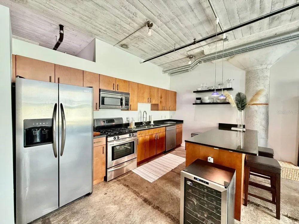 101 12TH STREET #305 Tampa, FL 33602