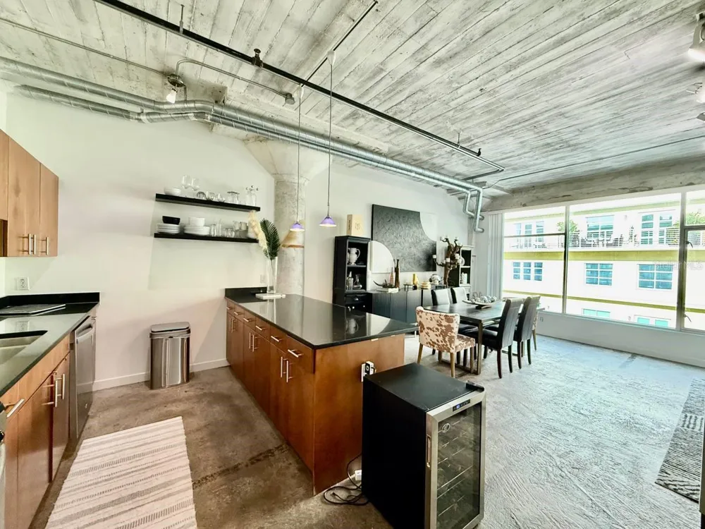 101 12TH STREET #305 Tampa, FL 33602