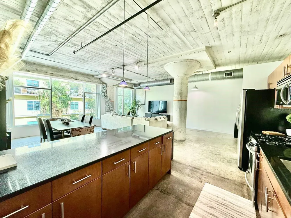 101 12TH STREET #305 Tampa, FL 33602