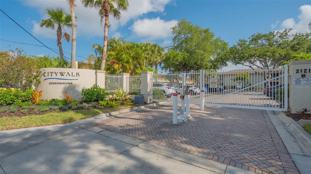 2121 WOOD STREET #A103 Sarasota, FL 34237