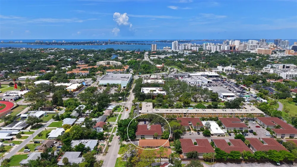 2121 WOOD STREET #A103 Sarasota, FL 34237