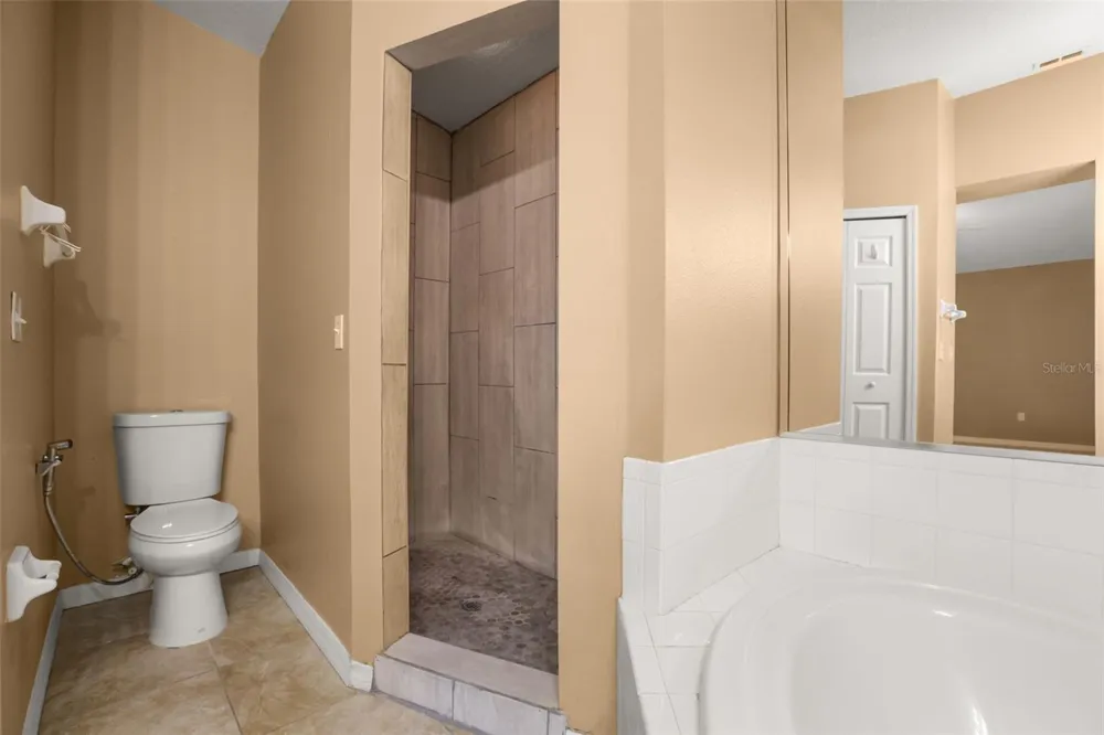 2501 DAFFADIL TERRACE Sanford, FL 32771