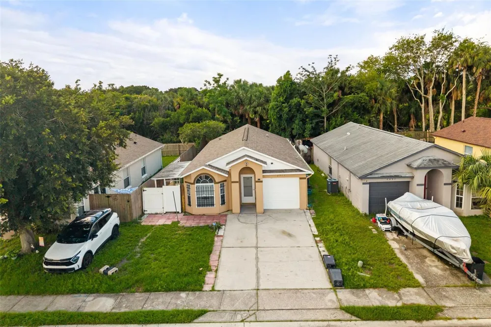 2501 DAFFADIL TERRACE Sanford, FL 32771