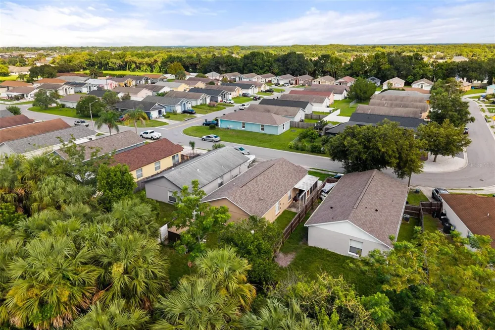 2501 DAFFADIL TERRACE Sanford, FL 32771