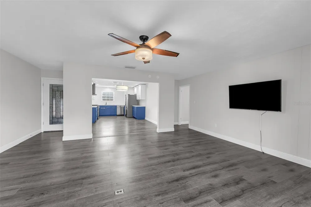 4214 LAKE UNDERHILL ROAD #C Orlando, FL 32803