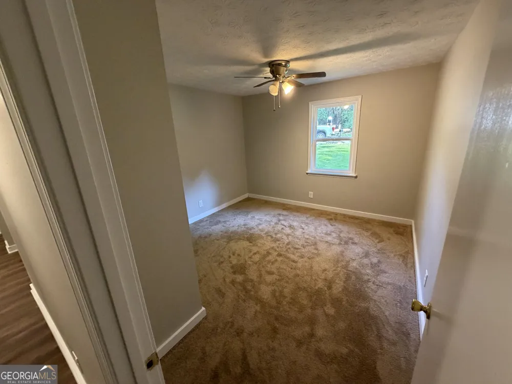 613 Blue Flag LN Fairburn, GA 30213
