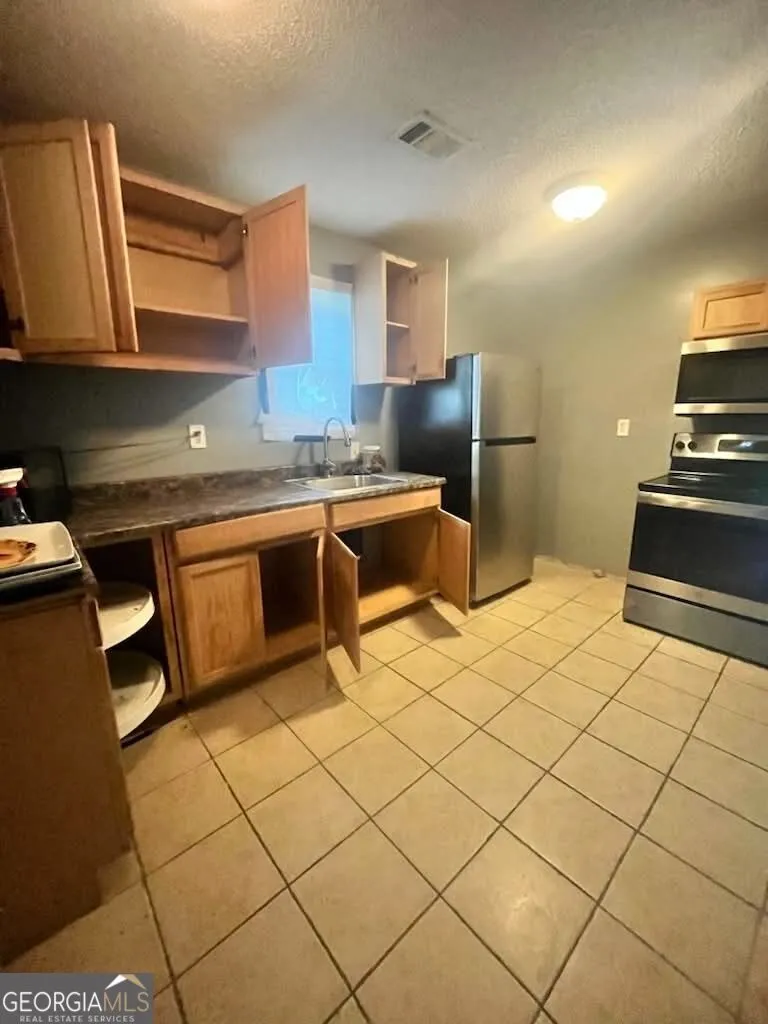 460 Elm ST Macon, GA 31201