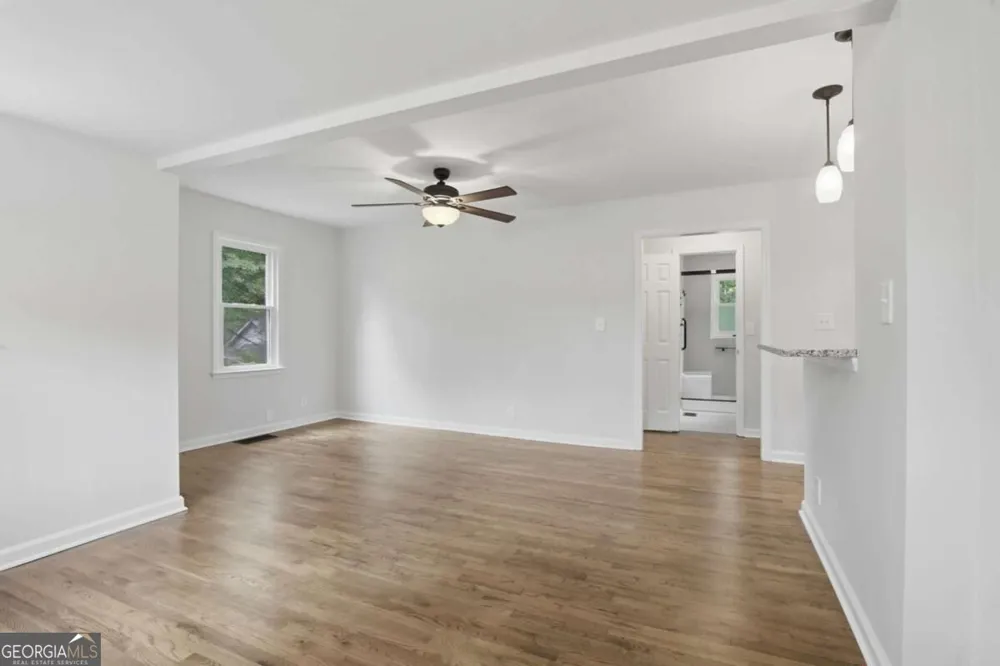 6815 Bannister RD Cumming, GA 30028
