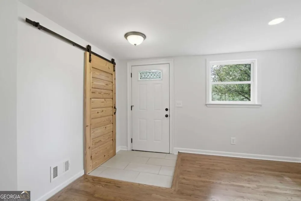 6815 Bannister RD Cumming, GA 30028