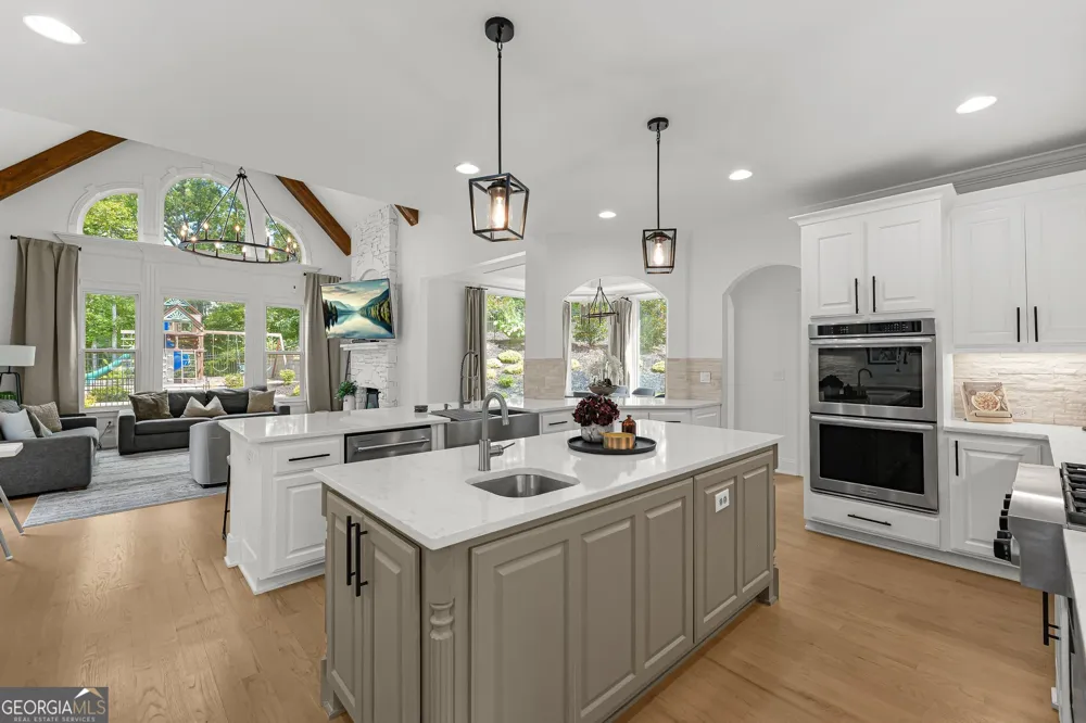 376 Lum Crowe RD Roswell, GA 30075
