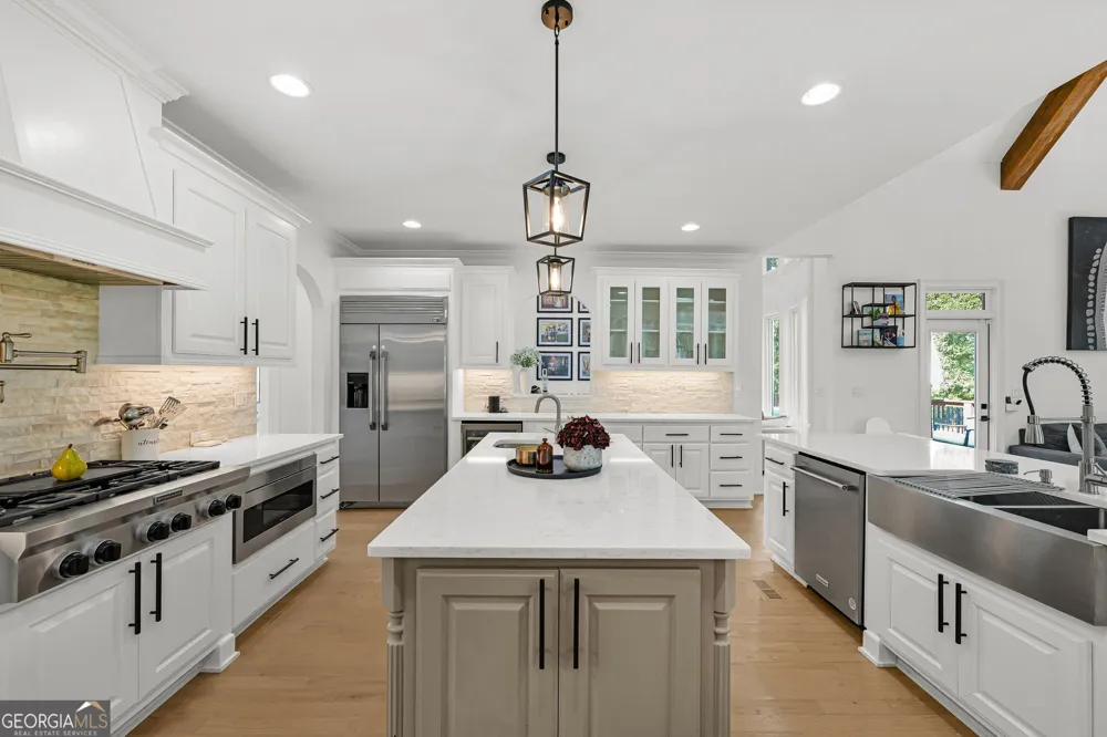 376 Lum Crowe RD Roswell, GA 30075