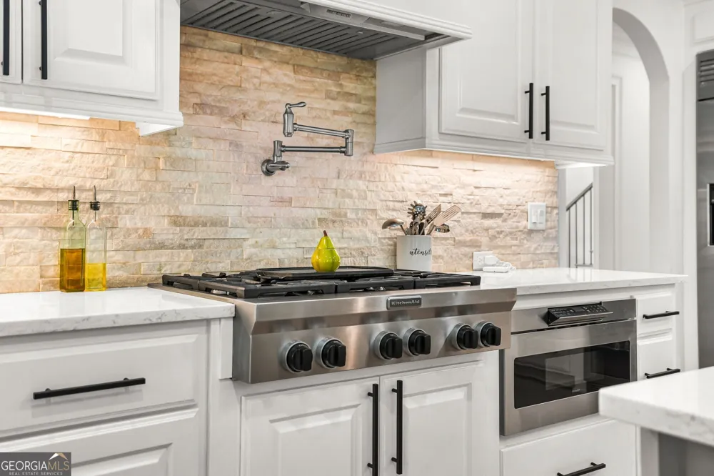 376 Lum Crowe RD Roswell, GA 30075