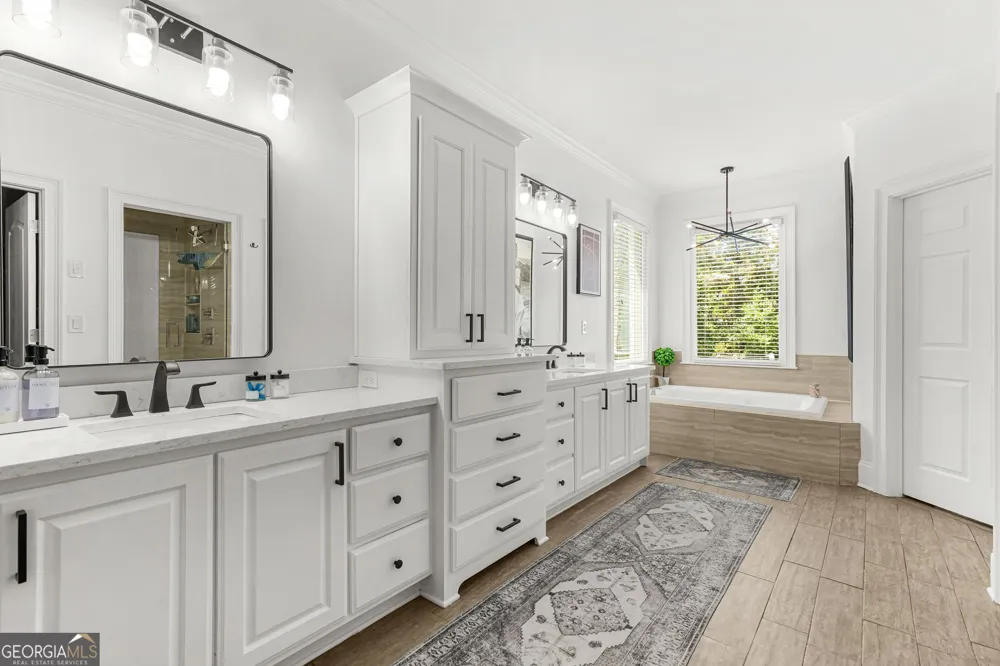 376 Lum Crowe RD Roswell, GA 30075