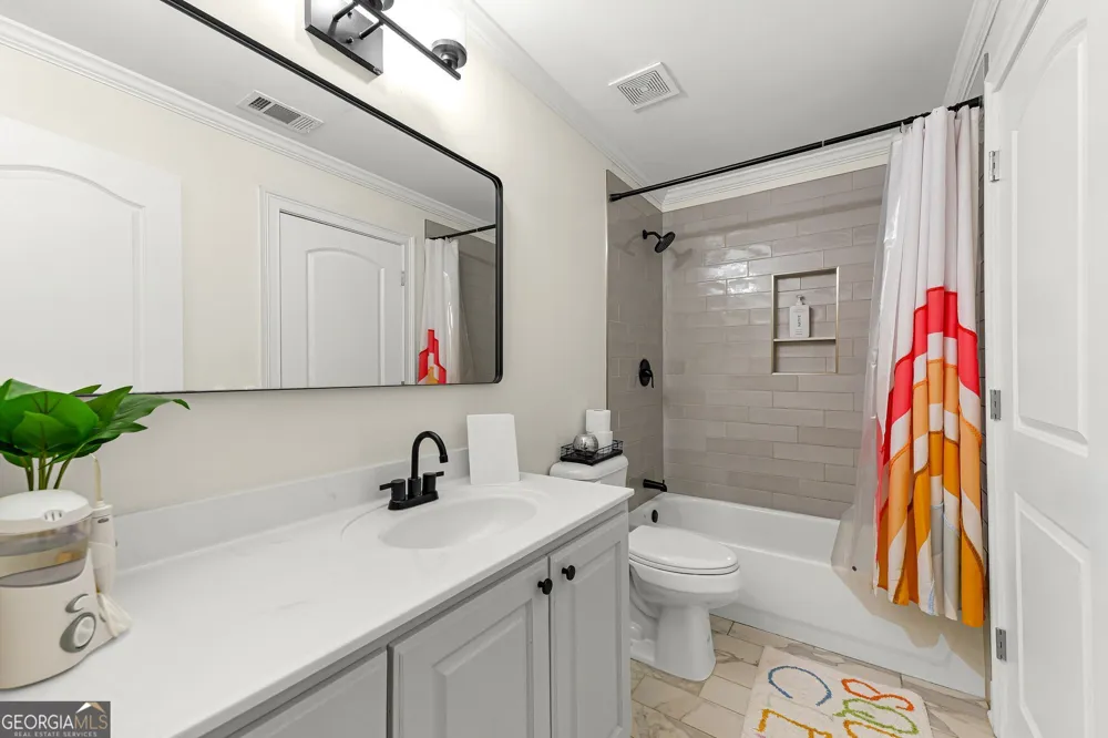 376 Lum Crowe RD Roswell, GA 30075