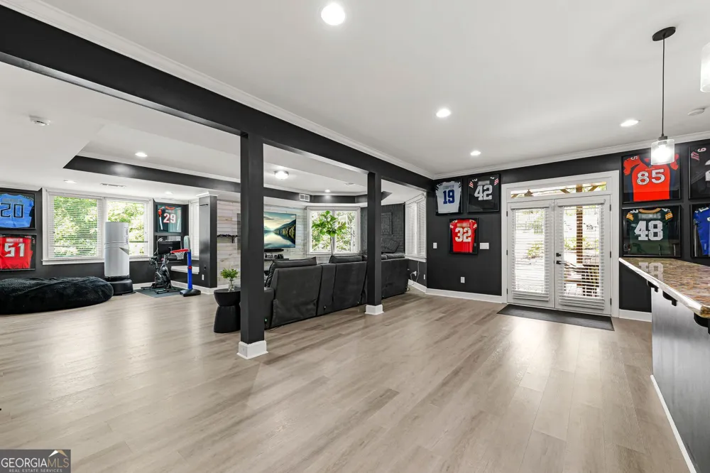 376 Lum Crowe RD Roswell, GA 30075