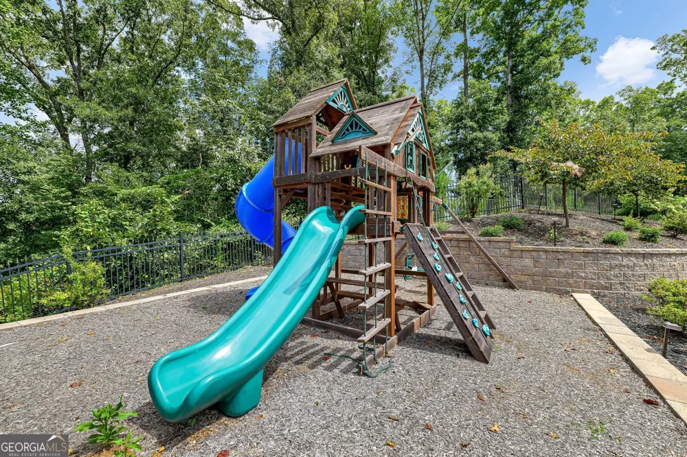 376 Lum Crowe RD Roswell, GA 30075