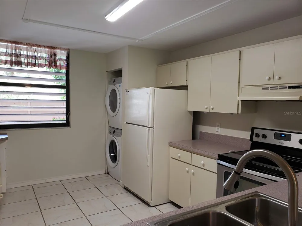 138 PINENEEDLE DRIVE Bradenton, FL 34210
