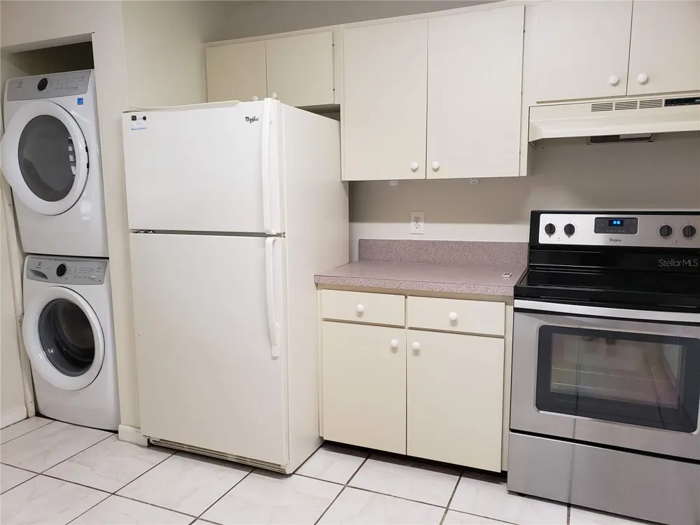 138 PINENEEDLE DRIVE Bradenton, FL 34210