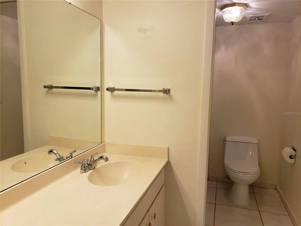 138 PINENEEDLE DRIVE Bradenton, FL 34210