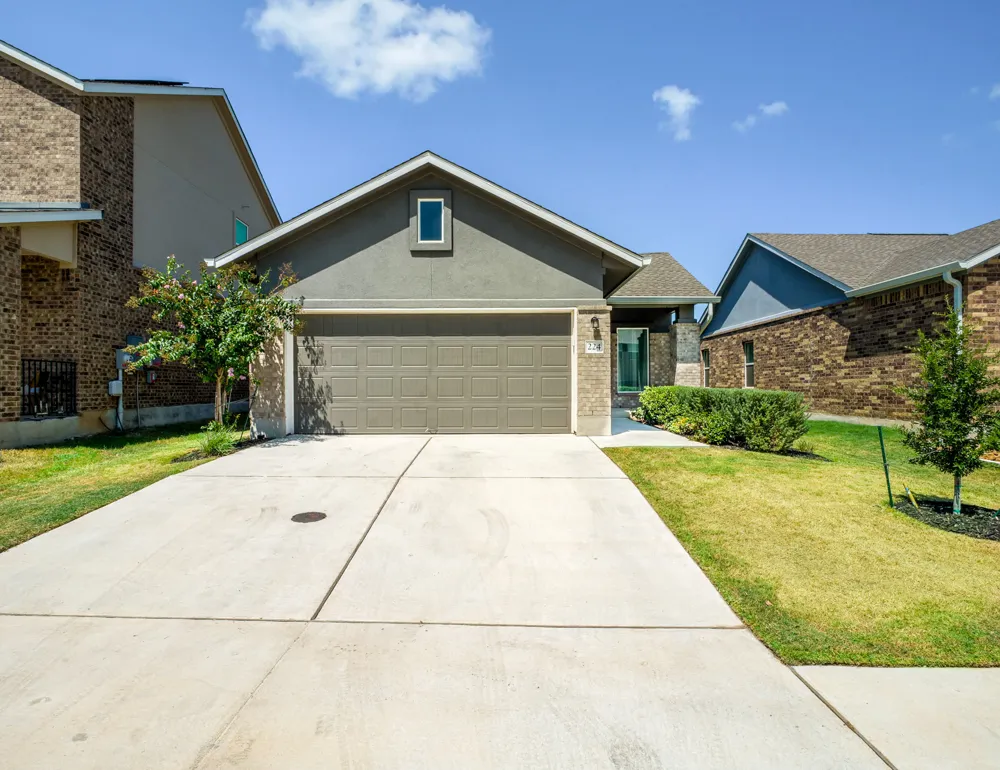 224 Grey Slate Avenue Marble Falls, TX 78654