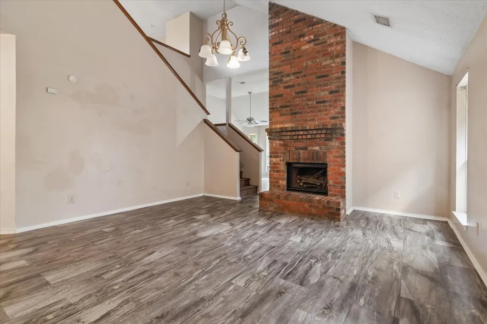 720 Ford Drive Cedar Hill, TX 75104