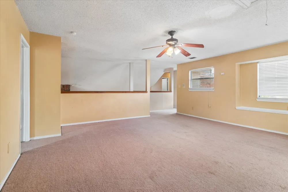 720 Ford Drive Cedar Hill, TX 75104