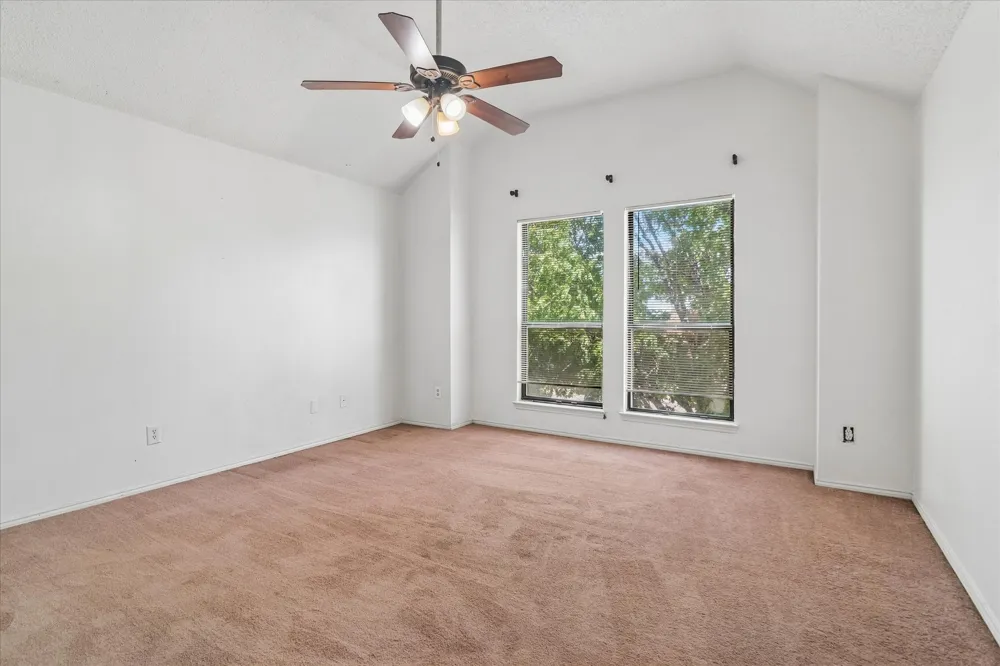 720 Ford Drive Cedar Hill, TX 75104